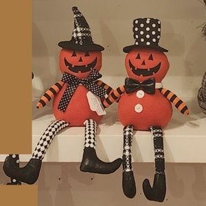 Set 2 Assorted  Pumpkin  Dolls wearing Hats  Fall Delton New